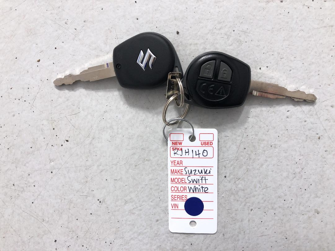 Photo '22' of Suzuki Swift