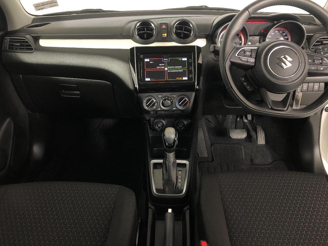 Photo '17' of Suzuki Swift