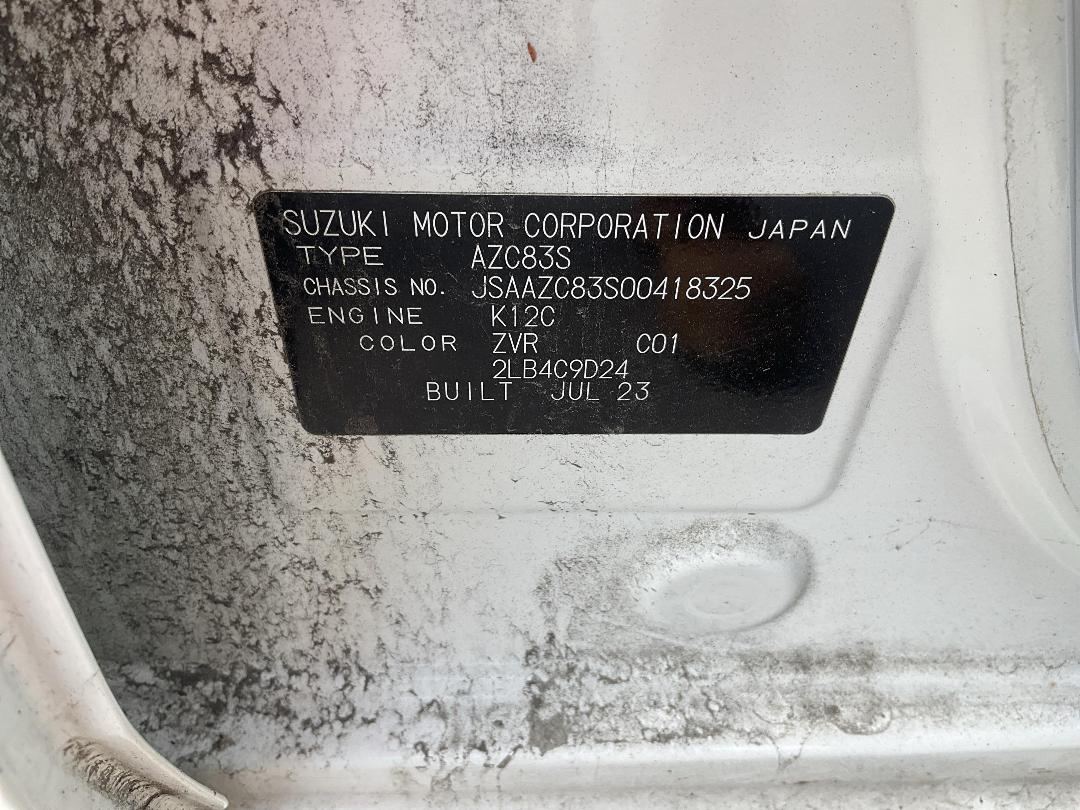 Photo '14' of Suzuki Swift GL Photo '14' of Suzuki Swift GL