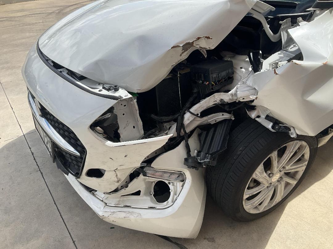 Photo '16' of Suzuki Swift GL Photo '16' of Suzuki Swift GL