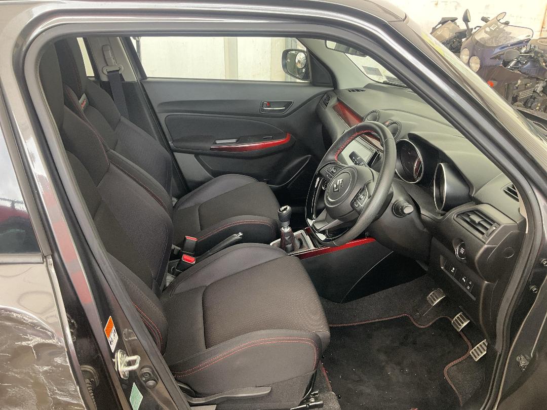 Photo '9' of Suzuki Swift Sport Photo '9' of Suzuki Swift Sport