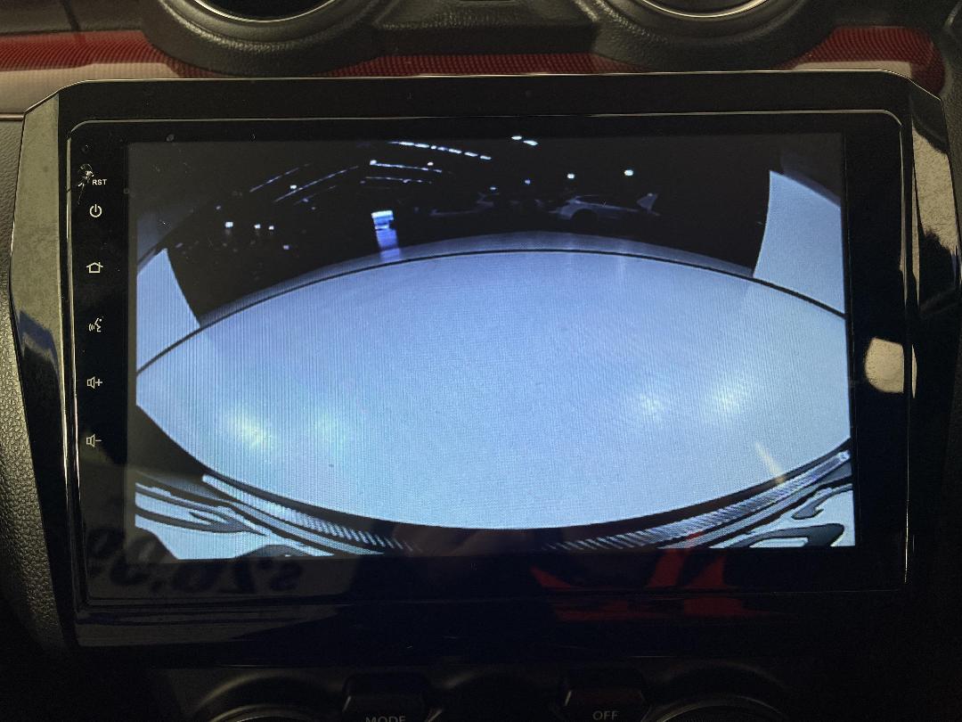 Photo '28' of Suzuki Swift