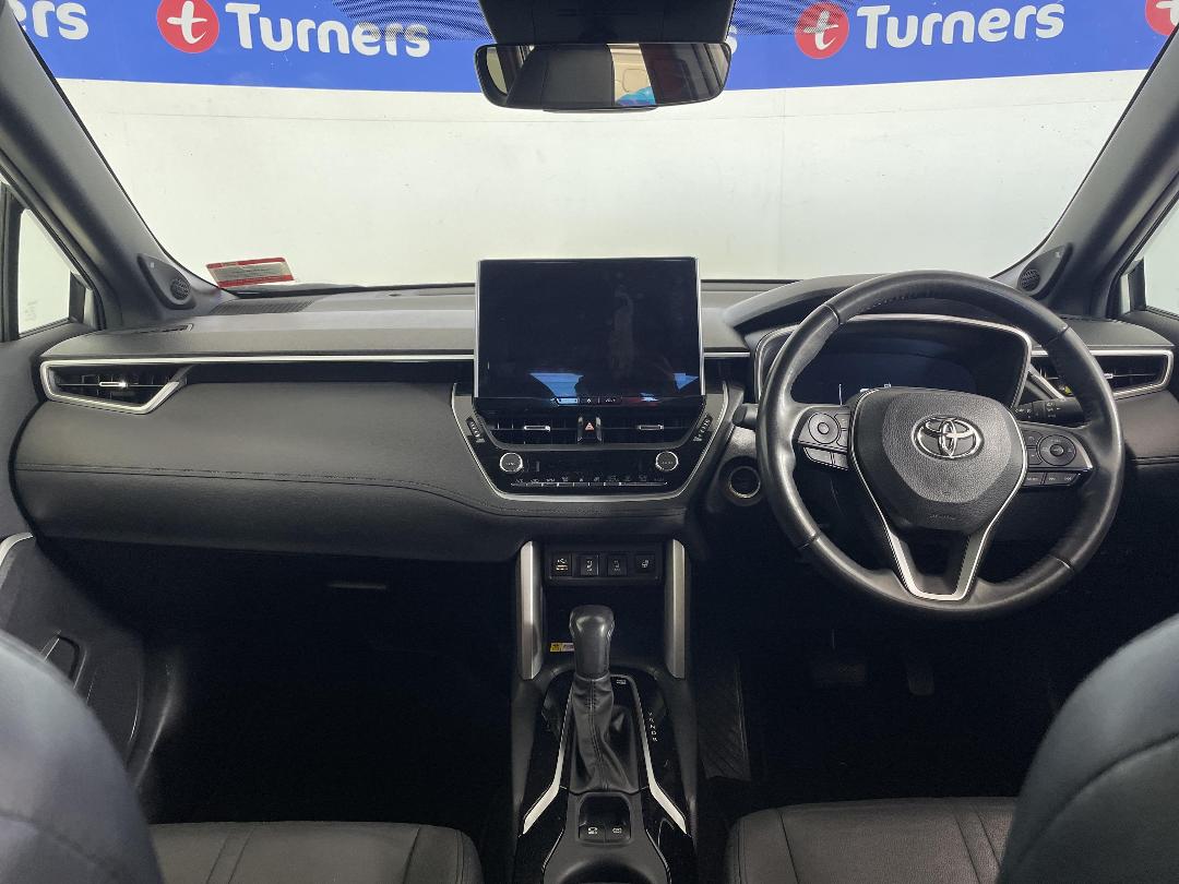 Photo '17' of Toyota Corolla Cross