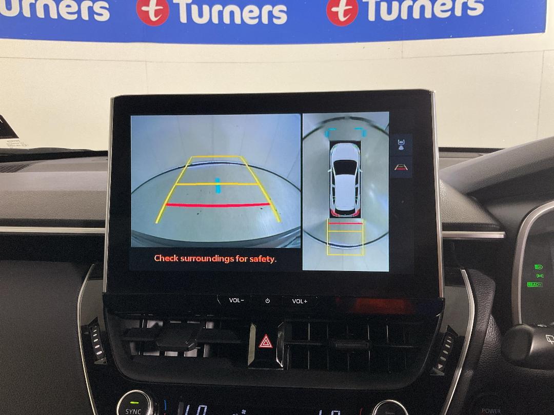 Photo '33' of Toyota Corolla Cross