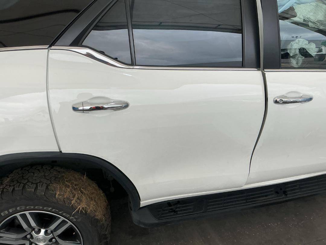 Photo '13' of Toyota Fortuner GXL Photo '13' of Toyota Fortuner GXL