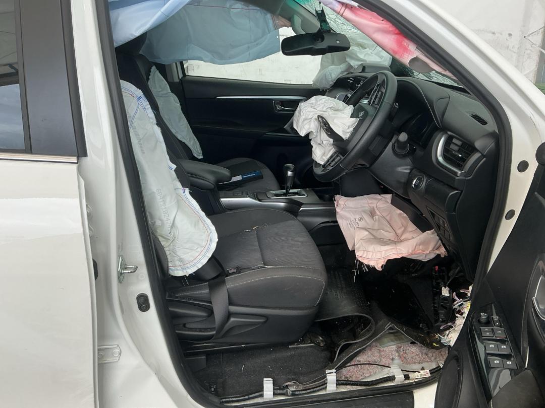 Photo '17' of Toyota Fortuner GXL Photo '17' of Toyota Fortuner GXL