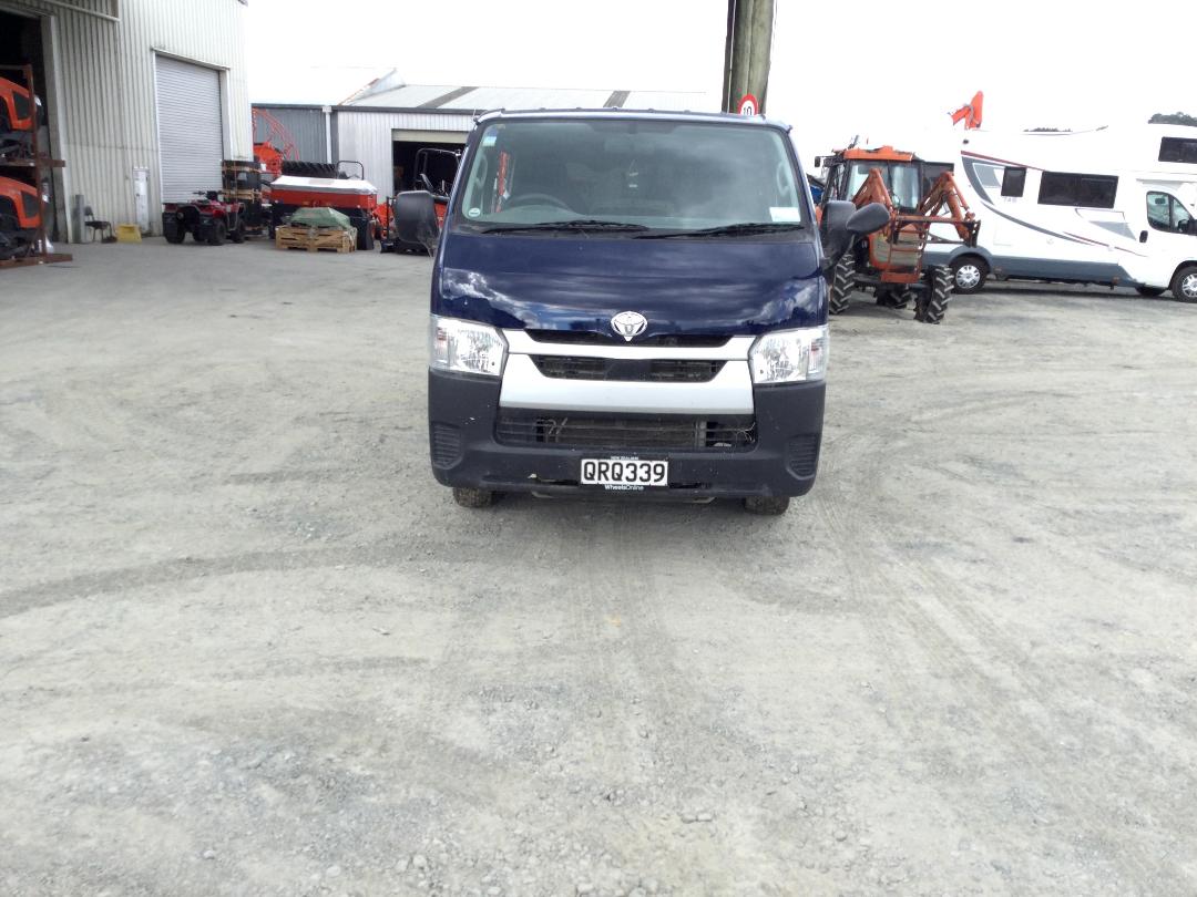 Photo '2' of Toyota Hiace