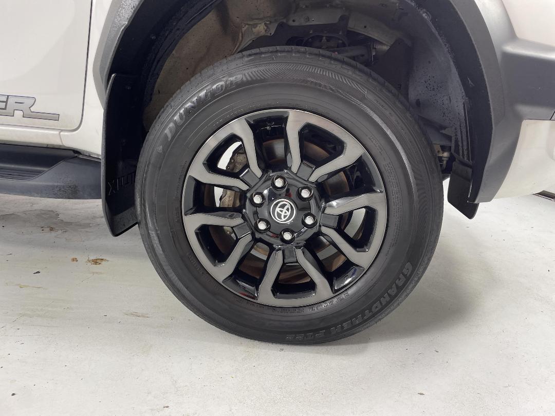 Photo '9' of Toyota Hilux Photo '9' of Toyota Hilux