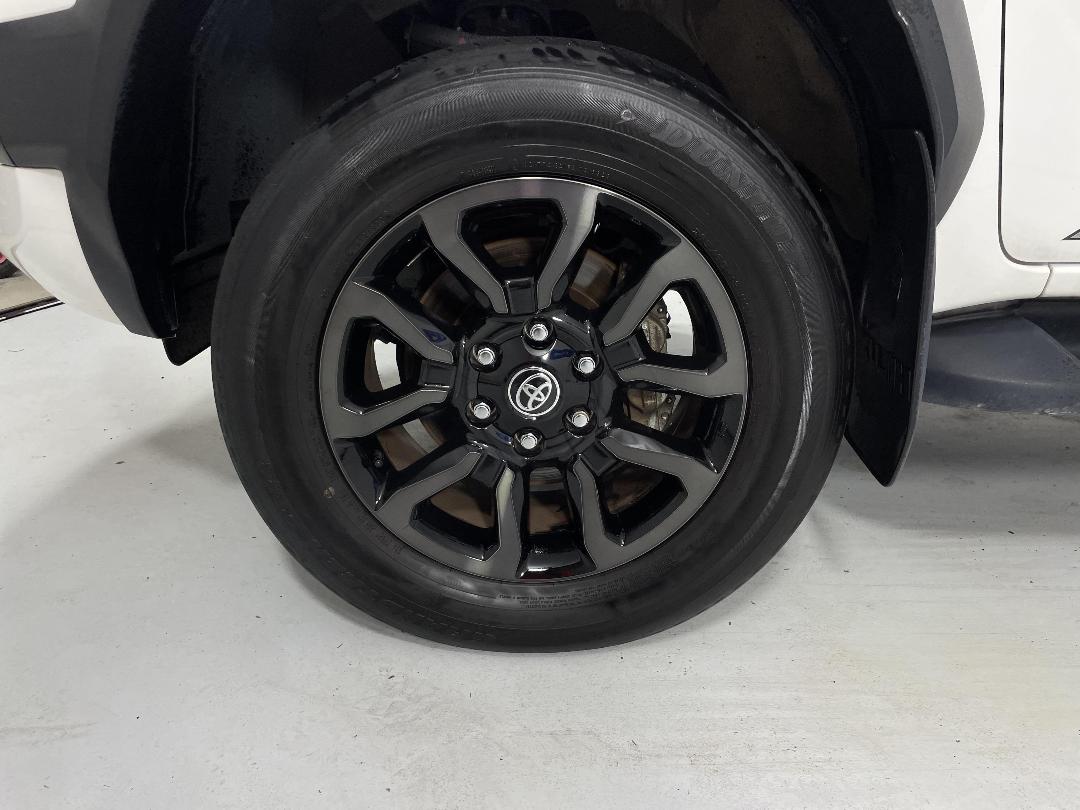 Photo '10' of Toyota Hilux Photo '10' of Toyota Hilux