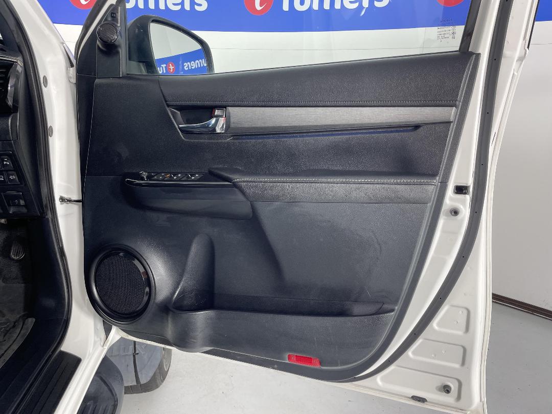 Photo '15' of Toyota Hilux Photo '15' of Toyota Hilux