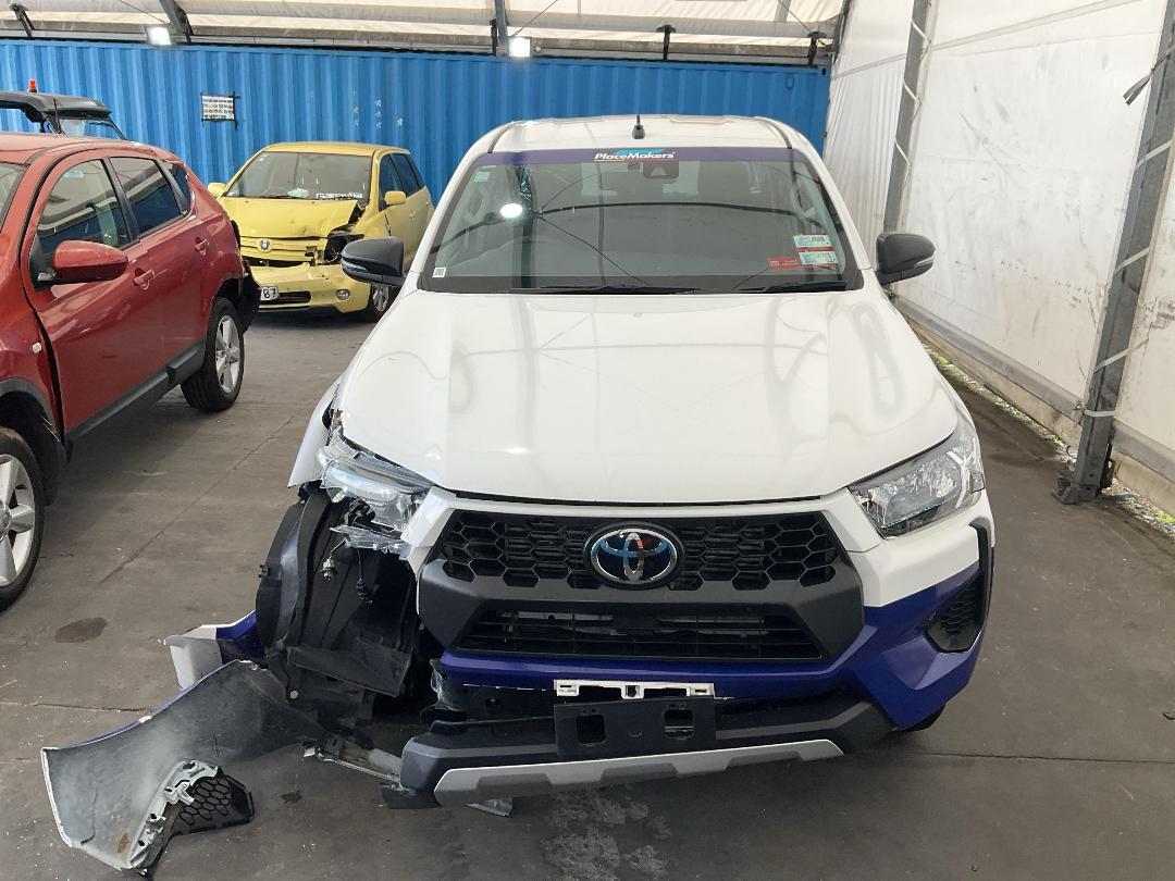 Photo '2' of Toyota Hilux SR TD DC