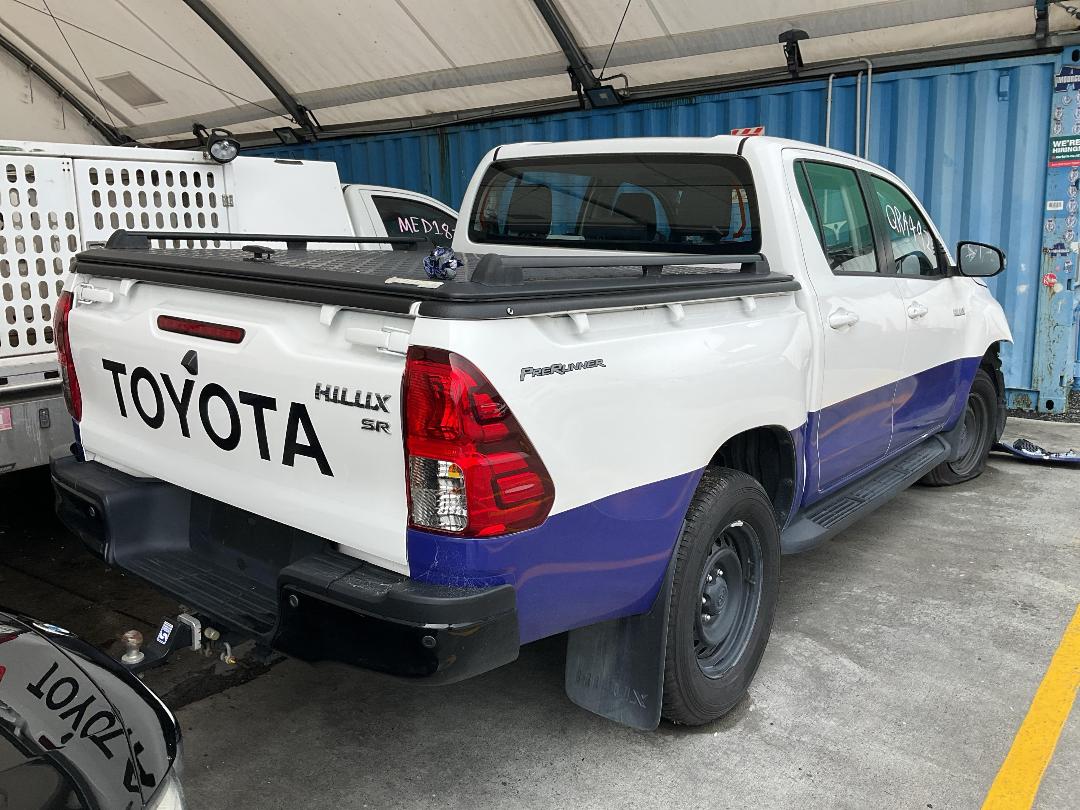 Photo '5' of Toyota Hilux SR TD DC