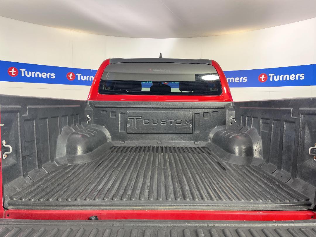 Photo '14' of Toyota Hilux