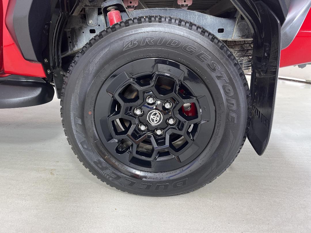 Photo '11' of Toyota Hilux