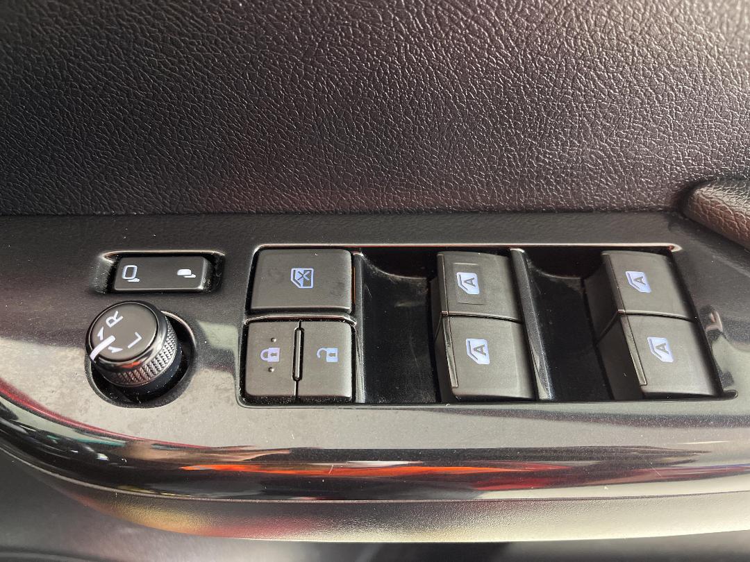 Photo '26' of Toyota Hilux