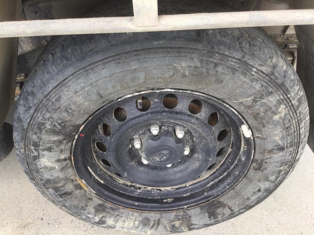 Photo '10' of Toyota Hilux SR TD DC/CC Photo '10' of Toyota Hilux SR TD DC/CC