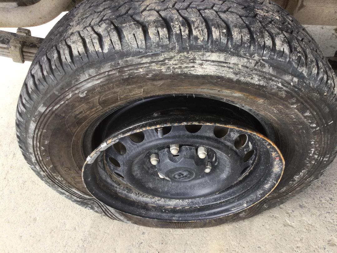 Photo '11' of Toyota Hilux SR TD DC/CC Photo '11' of Toyota Hilux SR TD DC/CC