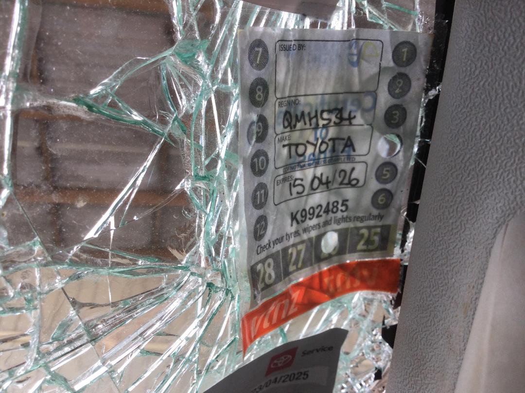 Photo '19' of Toyota Hilux SR TD DC/CC Photo '19' of Toyota Hilux SR TD DC/CC