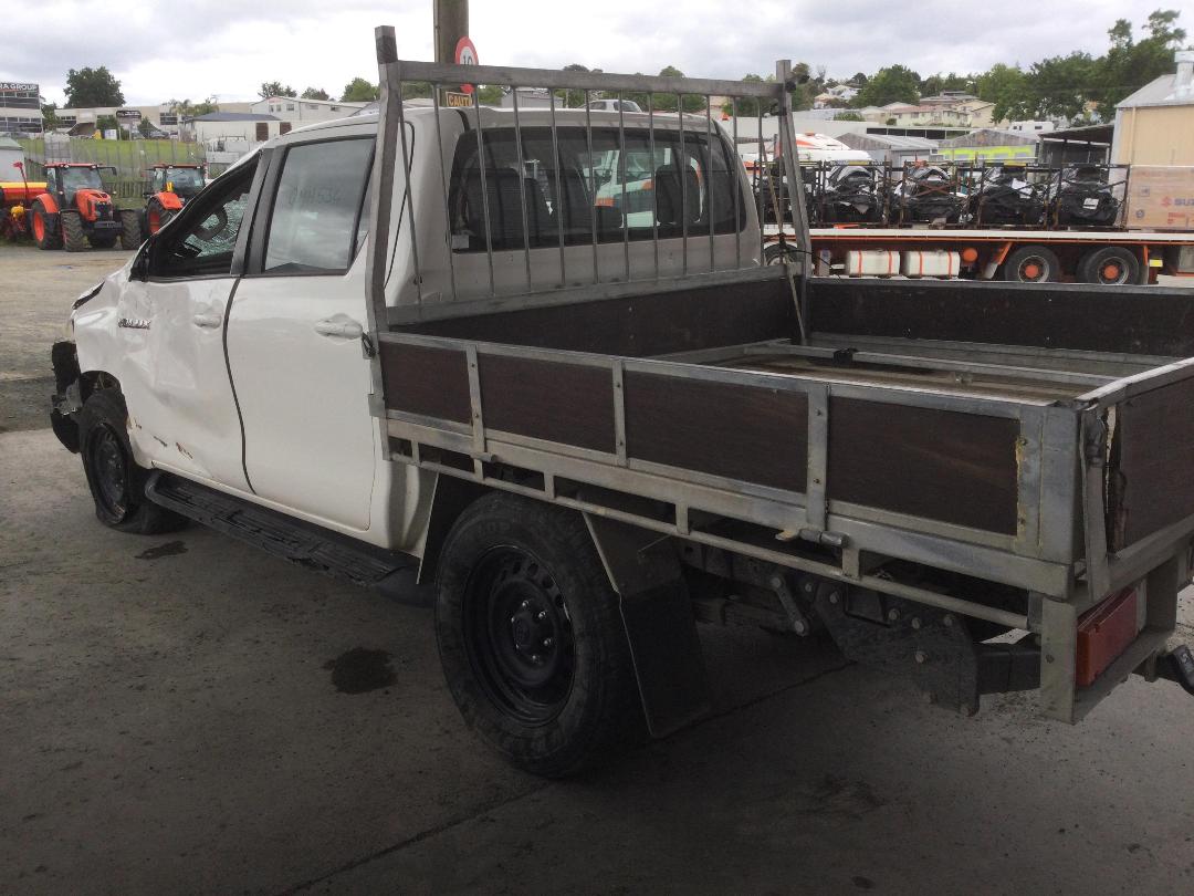 Photo '7' of Toyota Hilux SR TD DC/CC Photo '7' of Toyota Hilux SR TD DC/CC