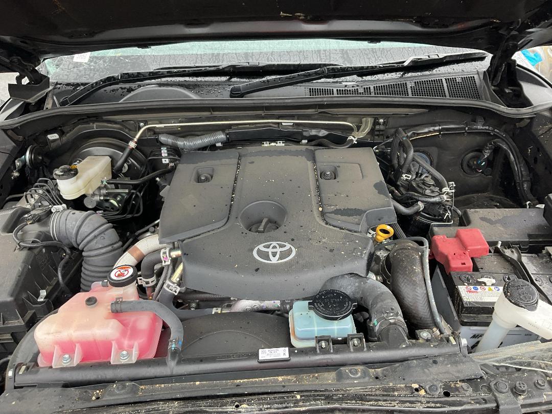 Photo '7' of Toyota Hilux SR5 TD DC