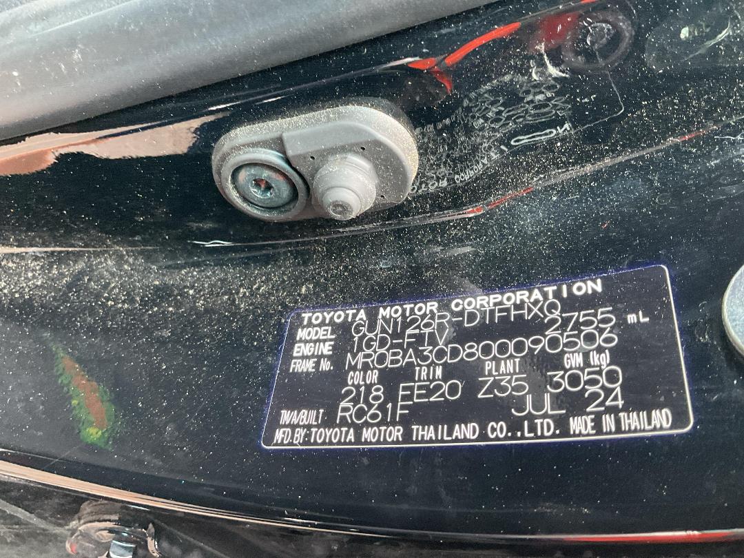 Photo '10' of Toyota Hilux SR5 TD DC