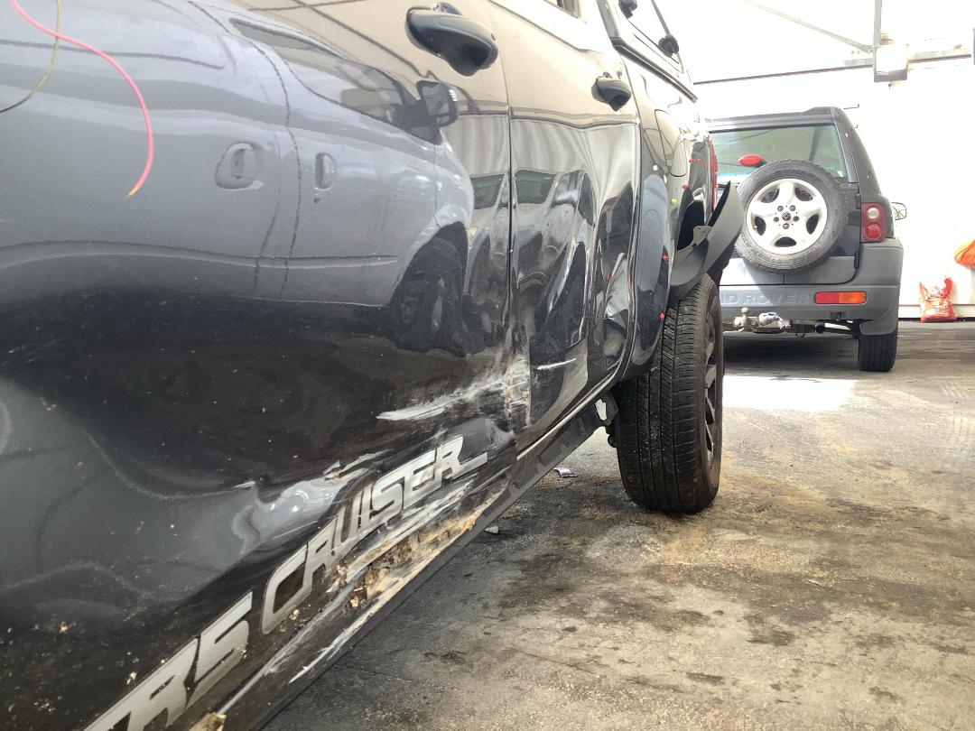 Photo '12' of Toyota Hilux SR5 Cruiser TD DC