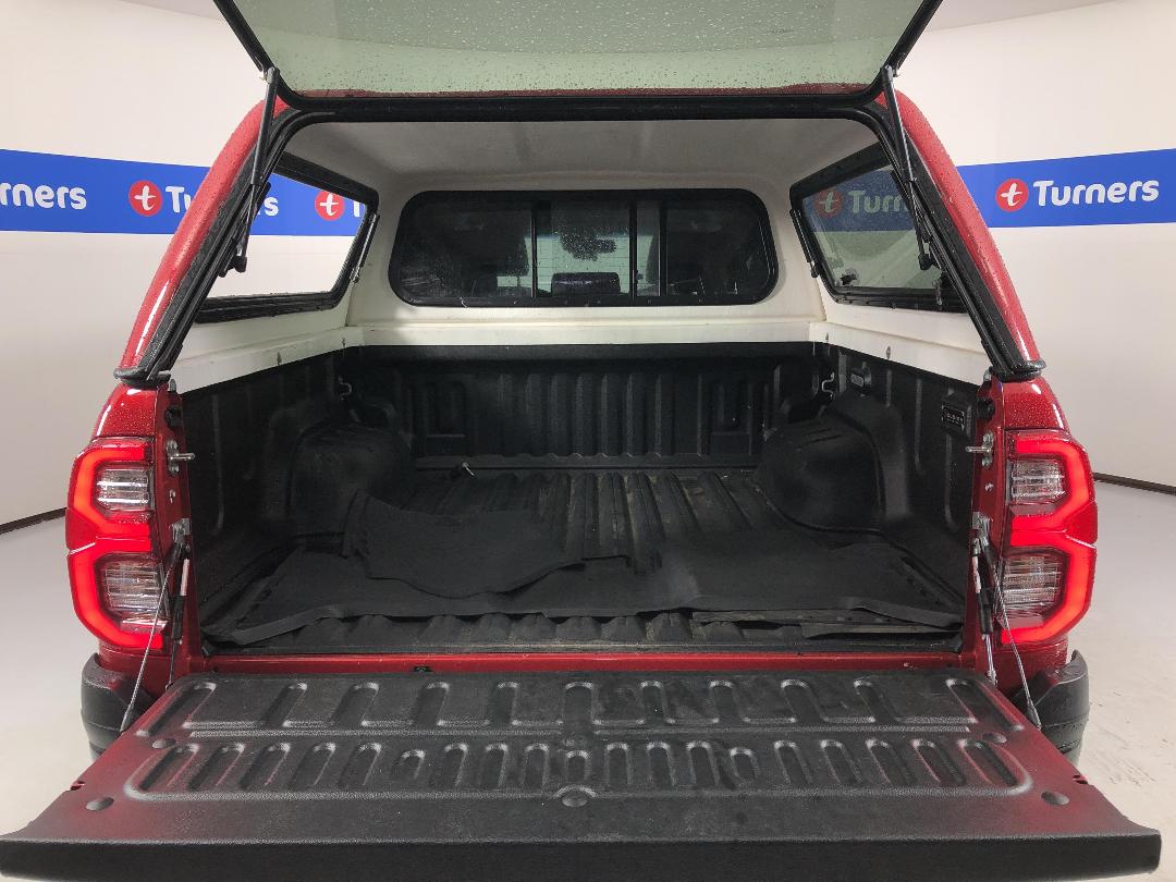 Photo '14' of Toyota Hilux