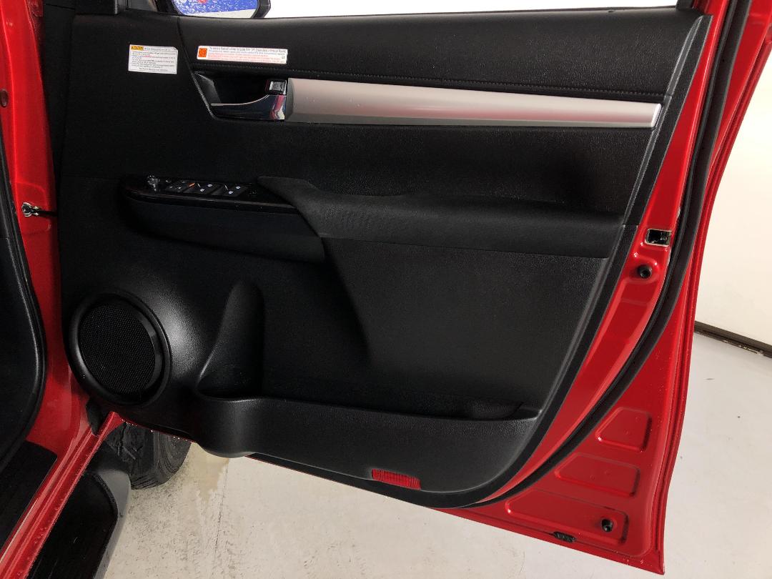 Photo '15' of Toyota Hilux