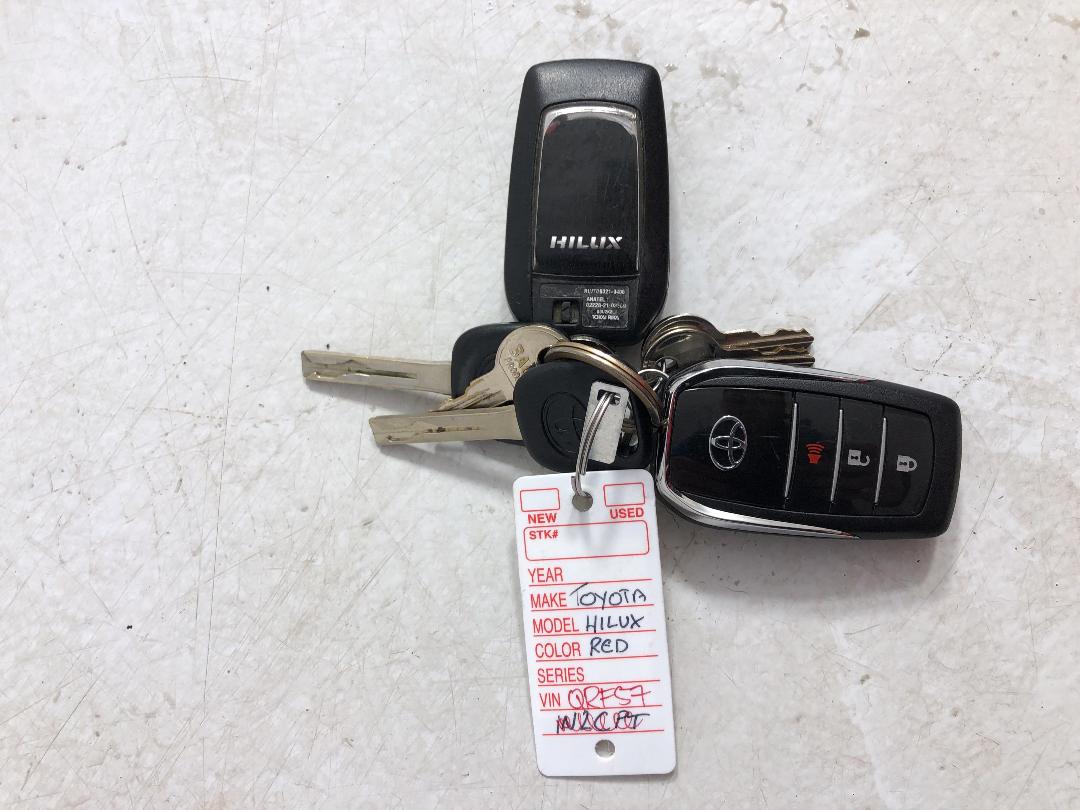 Photo '22' of Toyota Hilux