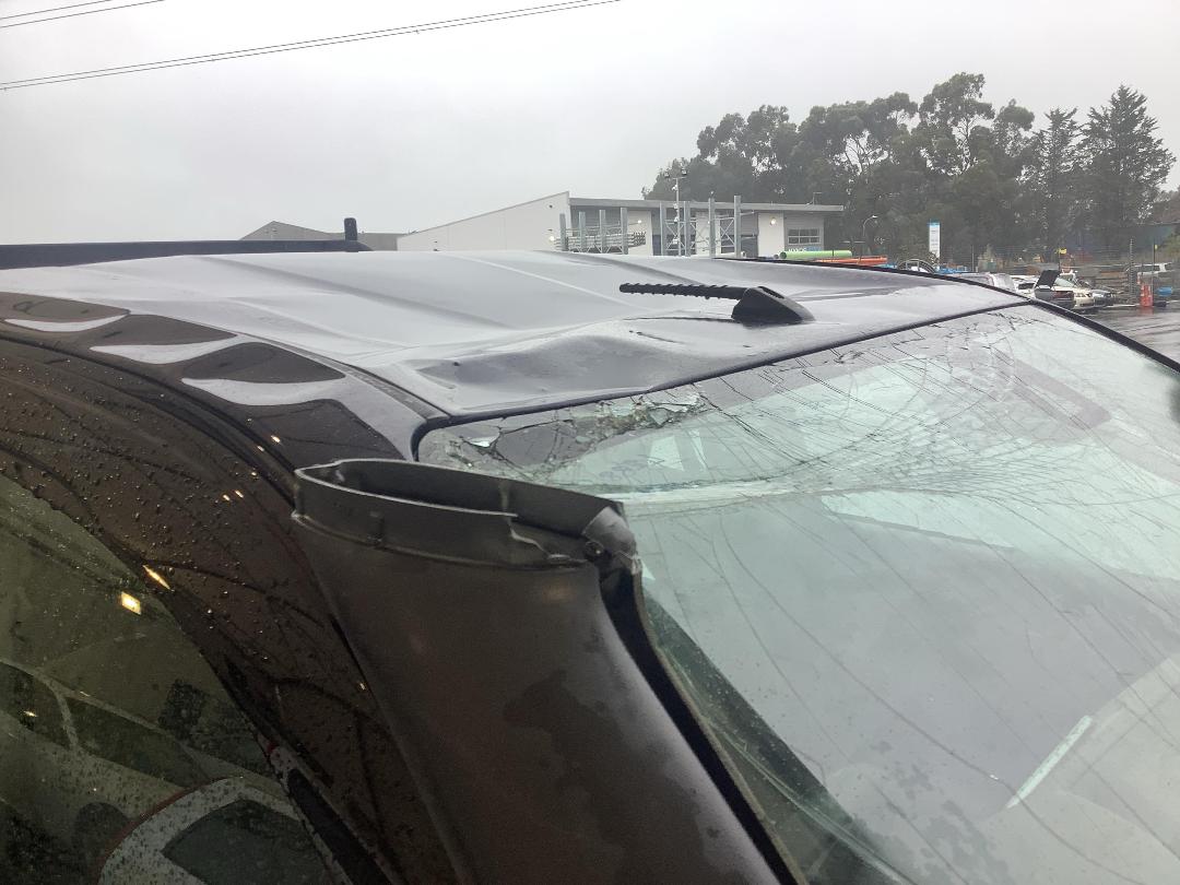 Photo '4' of Toyota Hilux SR TD DC/CC Photo '4' of Toyota Hilux SR TD DC/CC