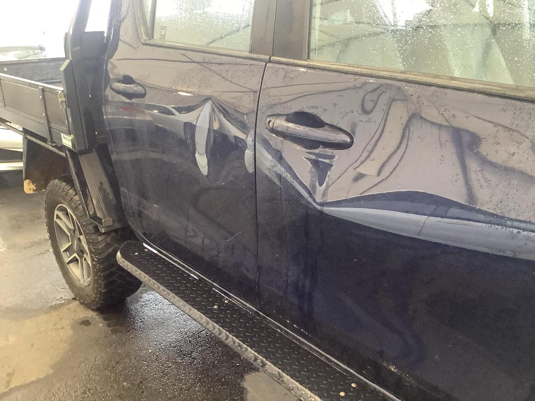 Photo '6' of Toyota Hilux SR TD DC/CC Photo '6' of Toyota Hilux SR TD DC/CC