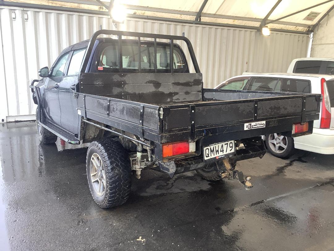 Photo '8' of Toyota Hilux SR TD DC/CC Photo '8' of Toyota Hilux SR TD DC/CC