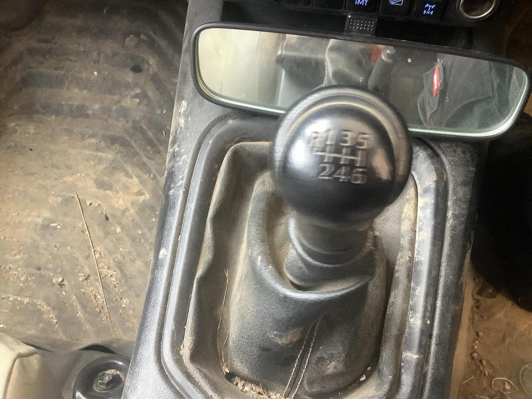 Photo '17' of Toyota Hilux SR TD DC/CC Photo '17' of Toyota Hilux SR TD DC/CC