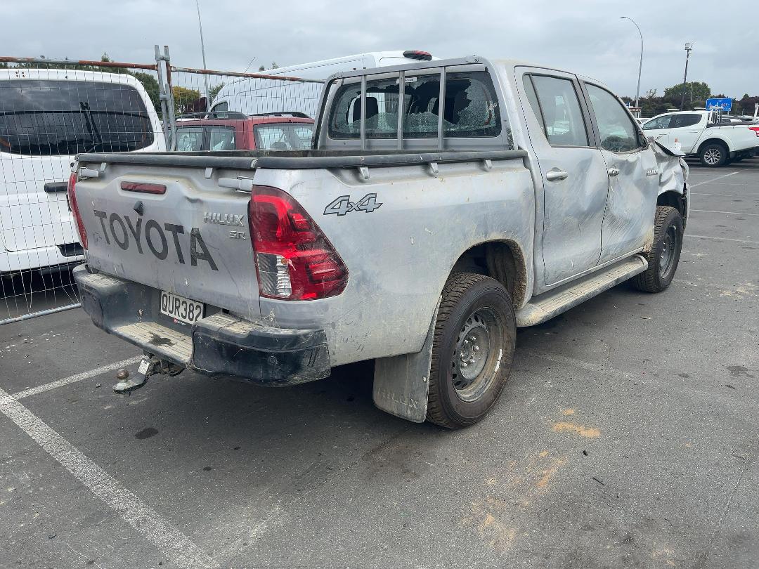 Photo '5' of Toyota Hilux SR TD DC