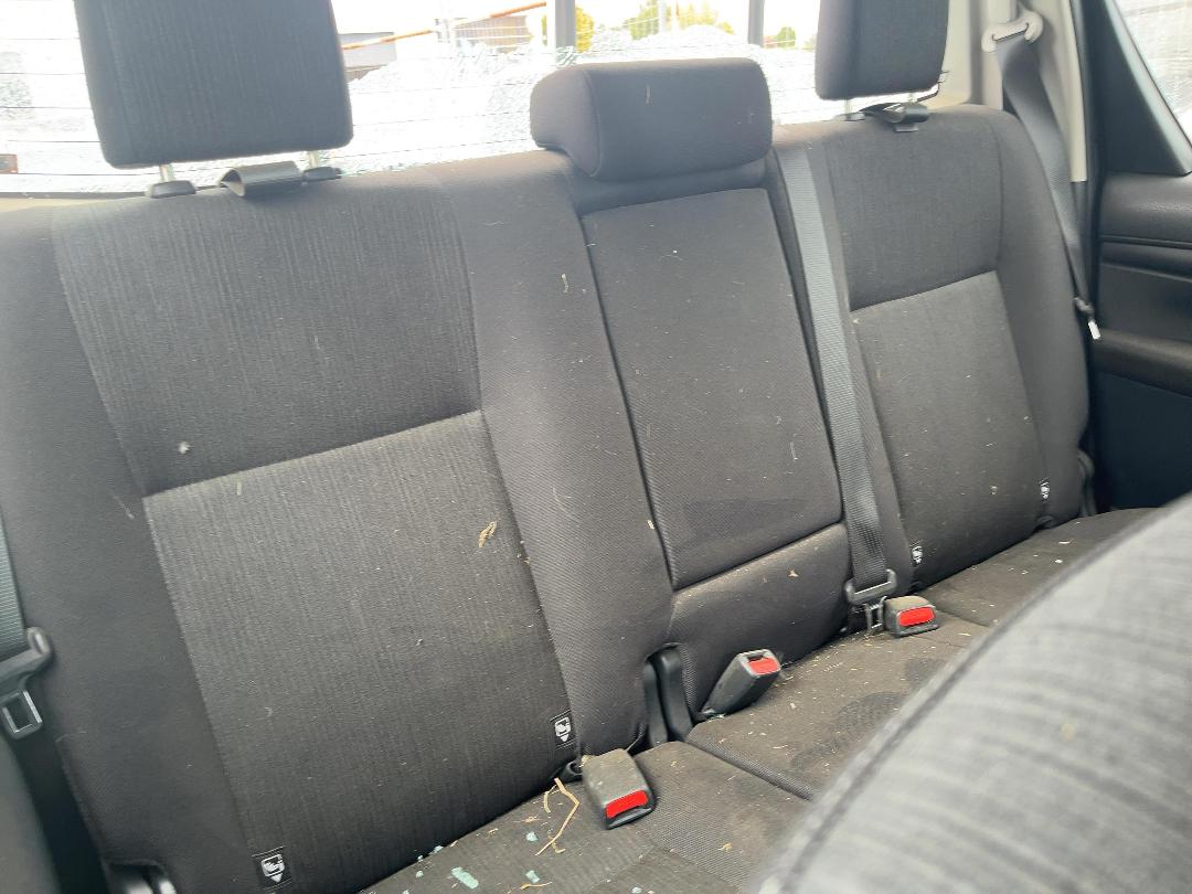 Photo '9' of Toyota Hilux SR TD DC