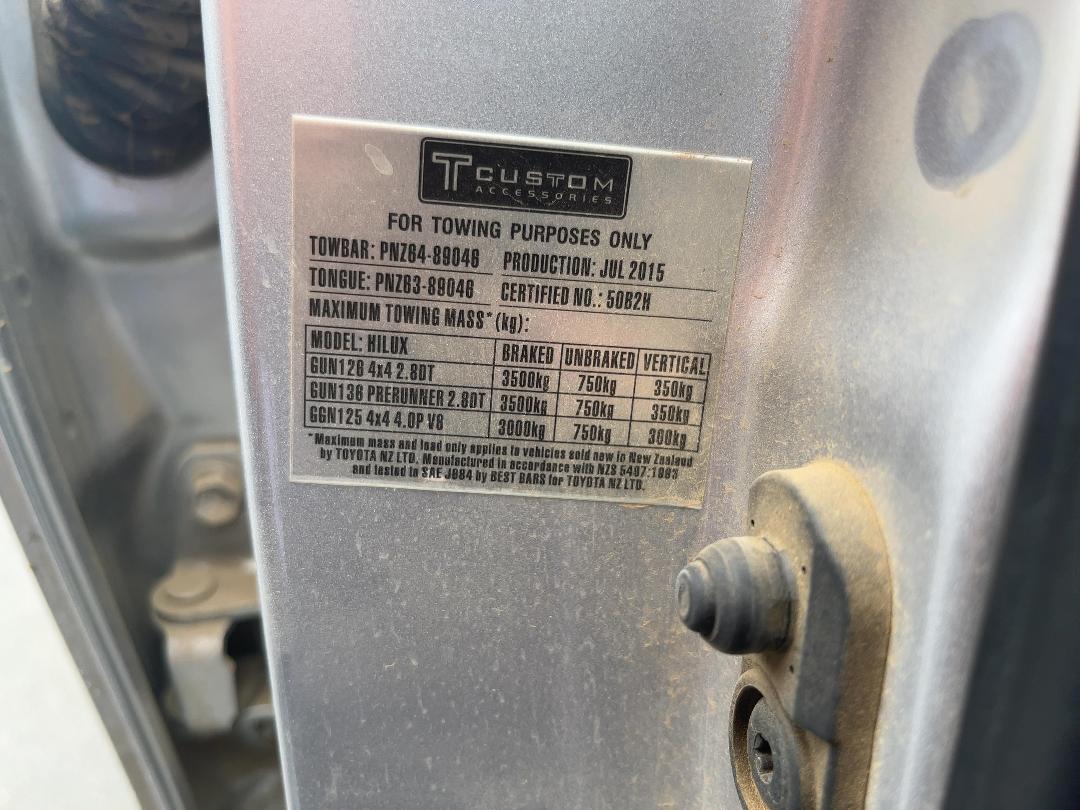 Photo '11' of Toyota Hilux SR TD DC