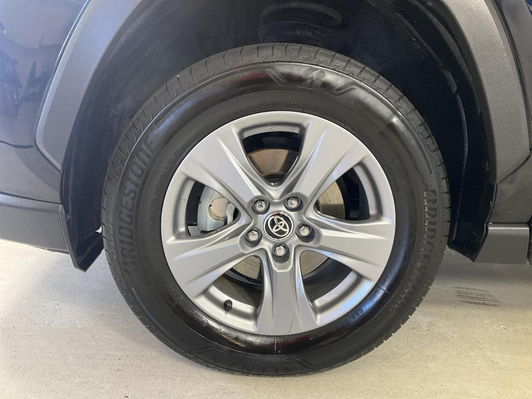 Photo '10' of Toyota Rav4