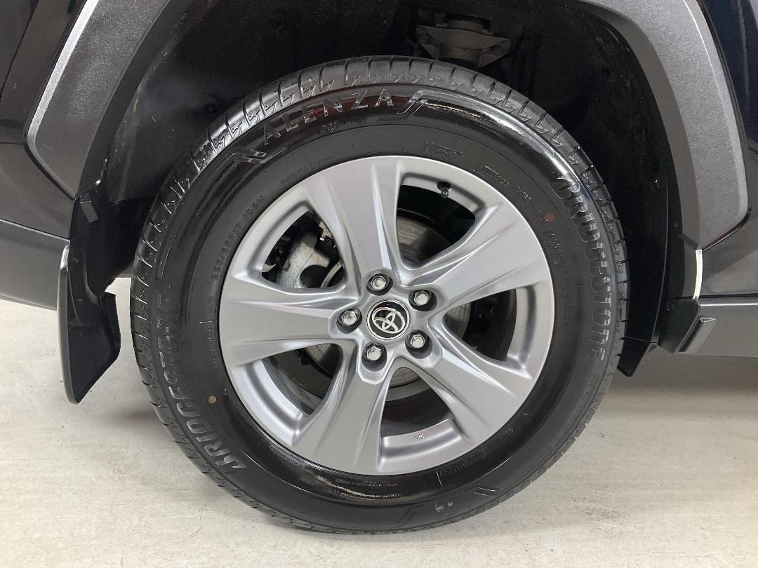 Photo '12' of Toyota Rav4