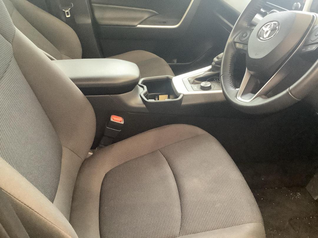 Photo '10' of Toyota Rav4 GX