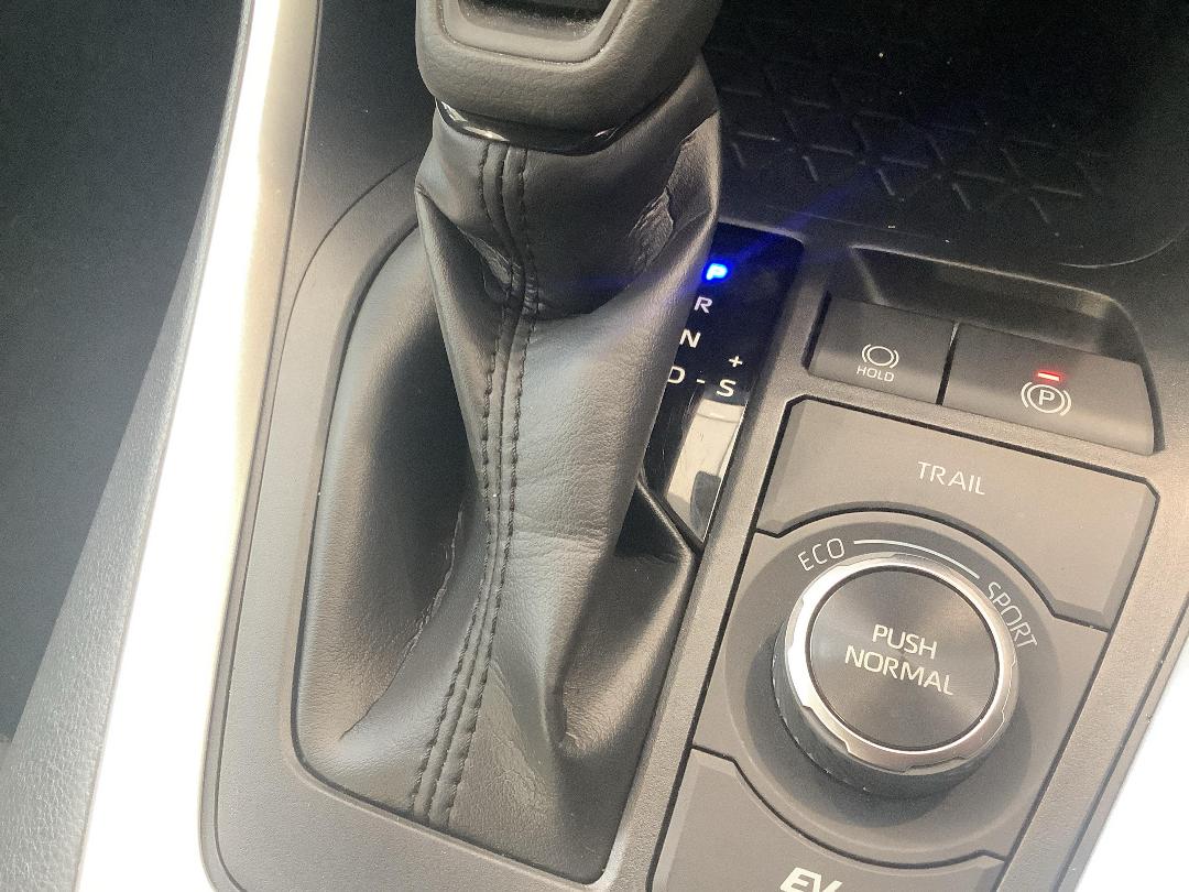 Photo '13' of Toyota Rav4 GX