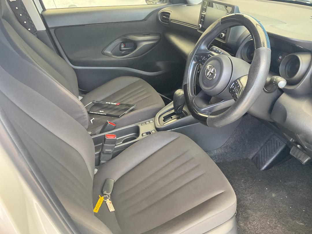 Photo '7' of Toyota Yaris Cross