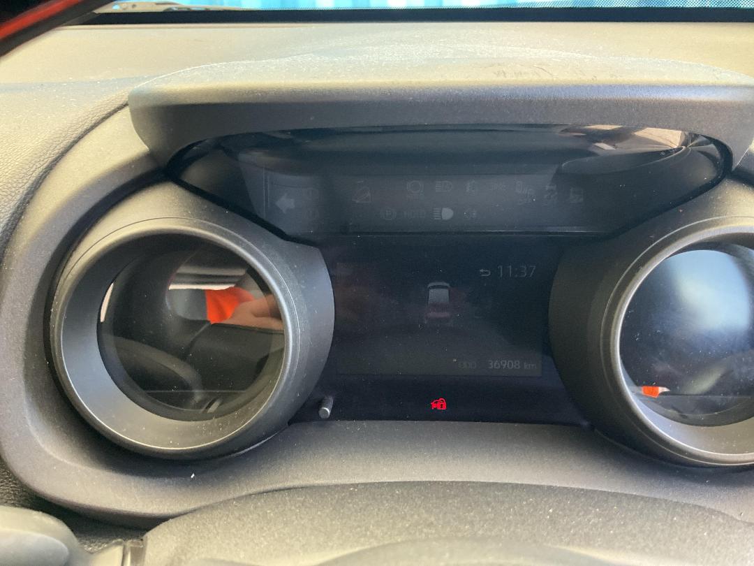 Photo '10' of Toyota Yaris Cross