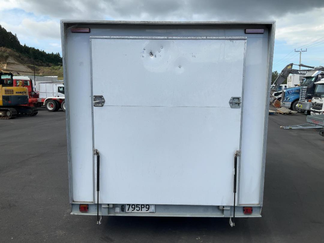 Photo '5' of TRAILER FINELINE BOX BODY Box Body - Tandem Photo '5' of TRAILER FINELINE BOX BODY Box Body - Tandem