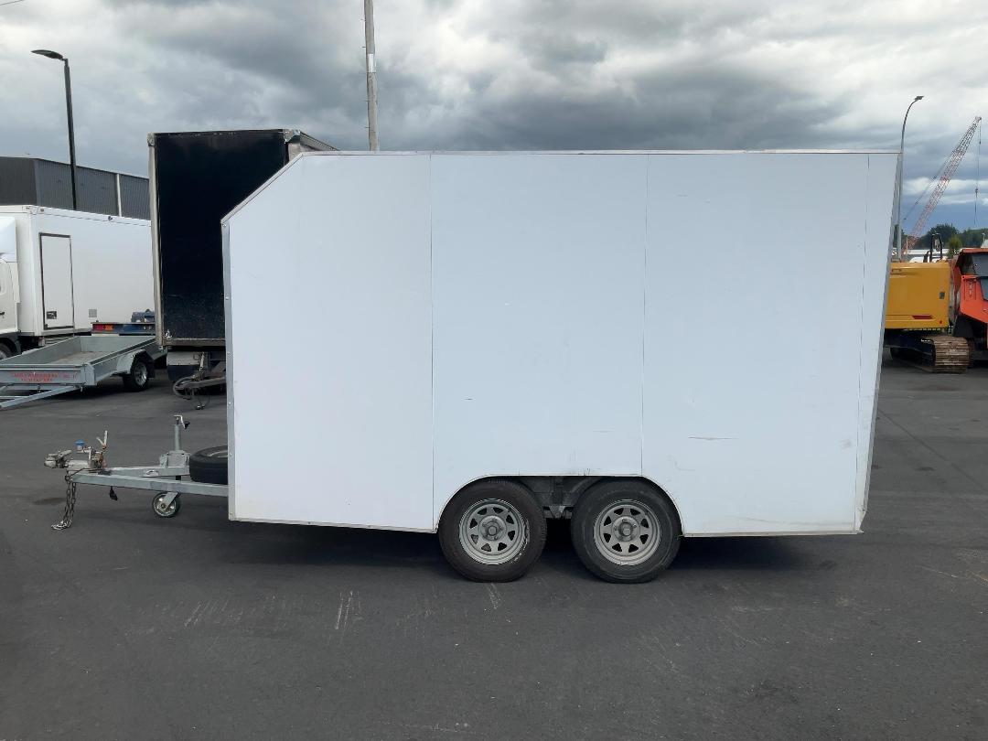 Photo '7' of TRAILER FINELINE BOX BODY Box Body - Tandem Photo '7' of TRAILER FINELINE BOX BODY Box Body - Tandem