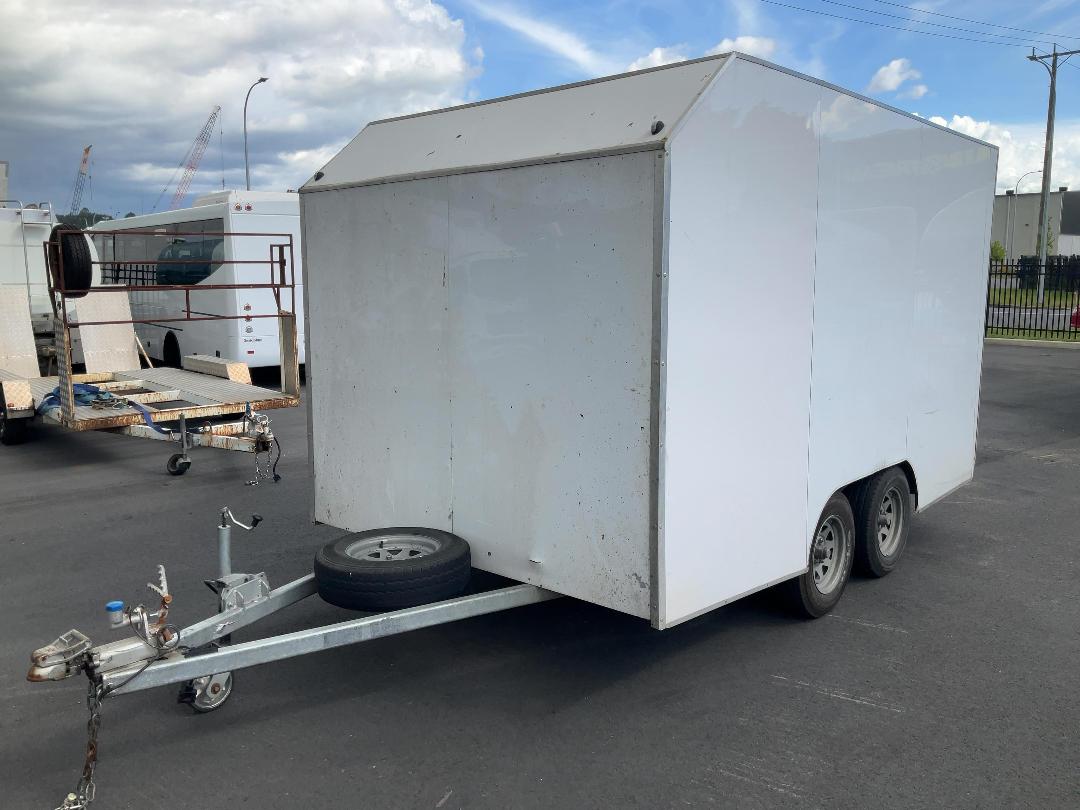 Photo '9' of TRAILER FINELINE BOX BODY Box Body - Tandem Photo '9' of TRAILER FINELINE BOX BODY Box Body - Tandem