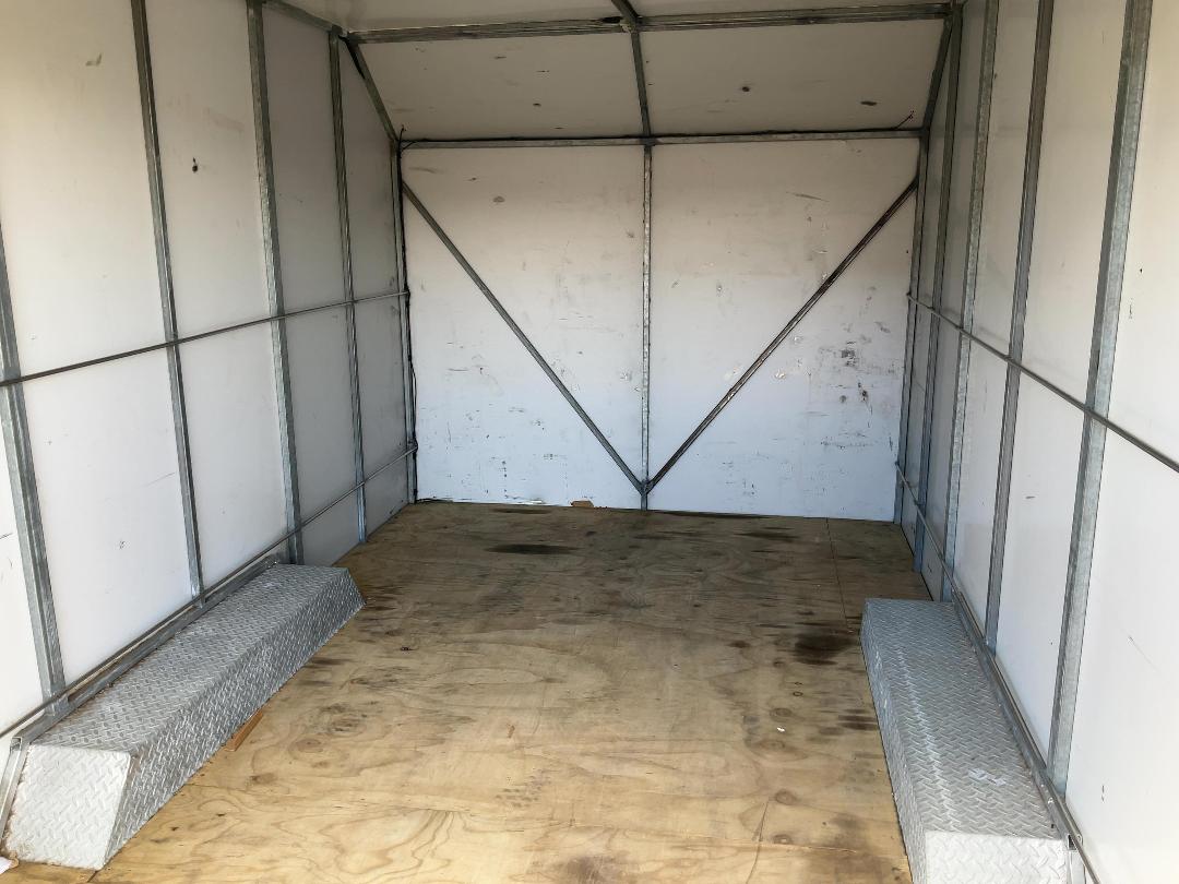 Photo '17' of TRAILER FINELINE BOX BODY Box Body - Tandem Photo '17' of TRAILER FINELINE BOX BODY Box Body - Tandem