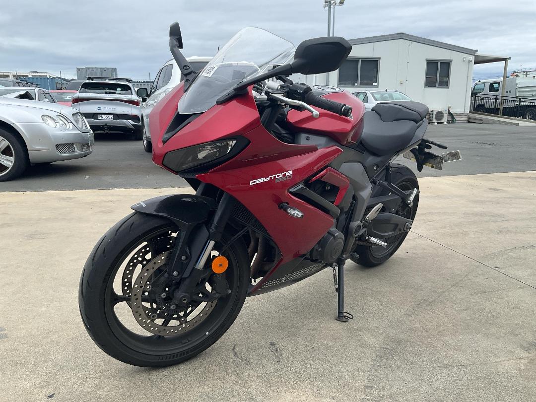 Photo '8' of Triumph DAYTONA 660 LAMS LJ2