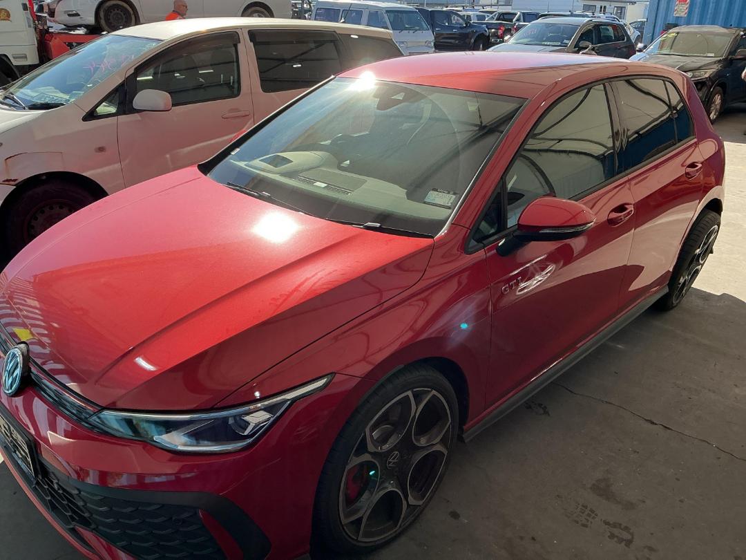 Photo '2' of Volkswagen Golf GTI