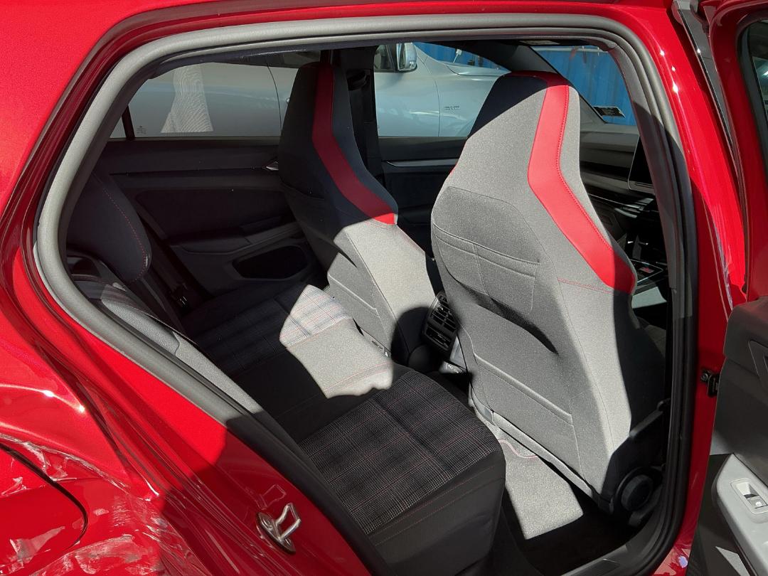 Photo '19' of Volkswagen Golf GTI