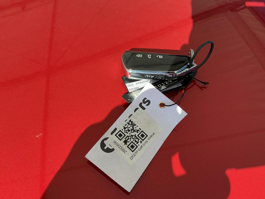 Photo '24' of Volkswagen Golf GTI